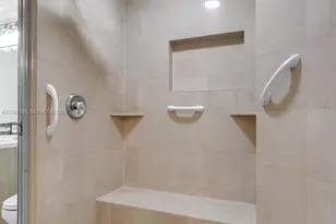 21150 E Point Pl, Aventura, FL 33180 - Photo 29