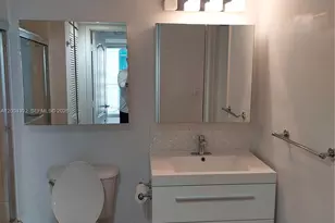 1200 N Brickell Bay Dr, Miami, FL 33131 - Photo 21