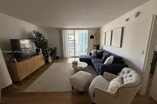 1200 N Brickell Bay Dr, Miami, FL 33131 - Photo 3