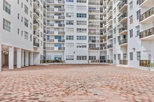 6039 Collins Ave, Miami Beach, FL 33140 - Photo 47