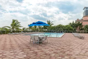 6039 Collins Ave, Miami Beach, FL 33140 - Photo 45