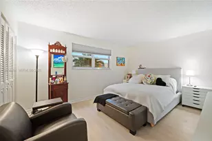 424 SE 10th St, Dania Beach, FL 33004 - Photo 13