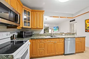 424 SE 10th St, Dania Beach, FL 33004 - Photo 3