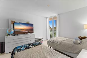 100 Bayview Dr, Sunny Isles Beach, FL 33160 - Photo 13