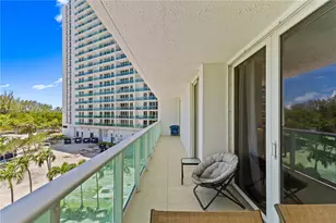 100 Bayview Dr, Sunny Isles Beach, FL 33160 - Photo 3