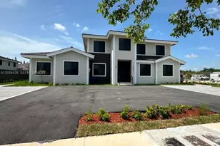 12556 SW 194th St, Miami, FL 33177 - Photo 1