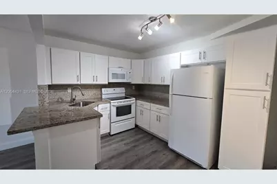 [Address not provided], Plantation, FL 33324 - Photo 9