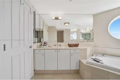 7000 Island Blvd #2802, Aventura, FL 33160 - Photo 25