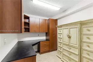 1524 Whitehall Dr, Davie, FL 33324 - Photo 21