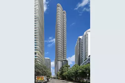 1000 Brickell Plz #4207, Miami, FL 33131 - Photo 21