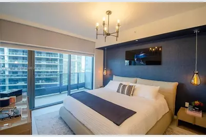 1000 Brickell Plz #4207, Miami, FL 33131 - Photo 7