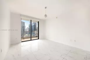 90 SW 3rd St, Miami, FL 33130 - Photo 11
