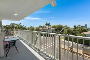 3527 NE 168th St, North Miami Beach, FL 33160 - Photo 7