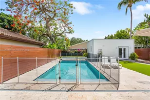 152 SW 20th Rd, Miami, FL 33129 - Photo 21