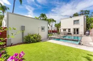 152 SW 20th Rd, Miami, FL 33129 - Photo 5