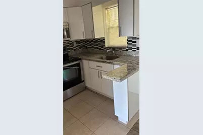 2415 Lincoln St #305, Hollywood, FL 33020 - Photo 15
