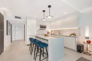 2301 Collins Ave, Miami Beach, FL 33139 - Photo 9