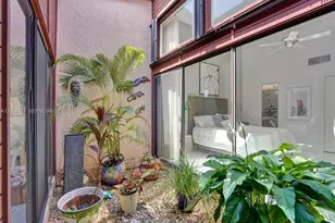 2667 S Parkview Dr, Hallandale Beach, FL 33009 - Photo 21