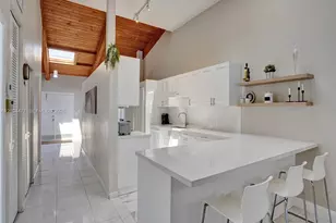 2667 S Parkview Dr, Hallandale Beach, FL 33009 - Photo 13