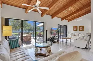 2667 S Parkview Dr, Hallandale Beach, FL 33009 - Photo 11