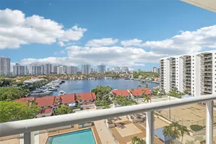 3640 Yacht Club Dr, Aventura, FL 33180 - Photo 41