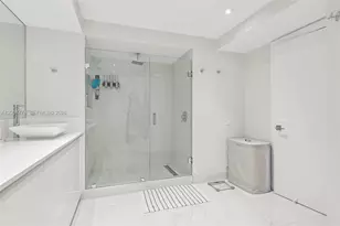 3640 Yacht Club Dr, Aventura, FL 33180 - Photo 21