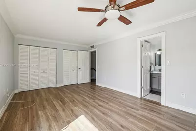 3862 NE 171st St #E, North Miami Beach, FL 33160 - Photo 21