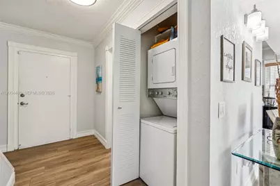 3862 NE 171st St #E, North Miami Beach, FL 33160 - Photo 27