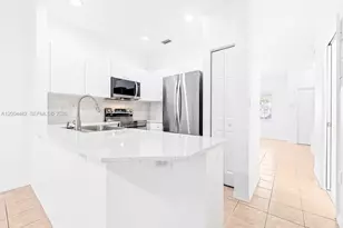 5701 NW 114th Ct, Doral, FL 33178 - Photo 5