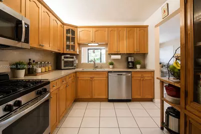 15071 SW 127th Ct, Miami, FL 33186 - Photo 3