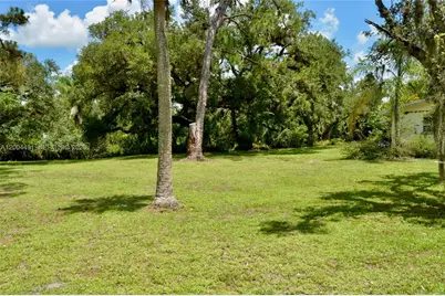 18220 Elmwood, Other City - In The State Of Florida, FL 33920 - Photo 99