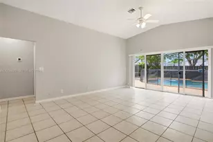 1414 E Harmony Lake Cir, Davie, FL 33324 - Photo 13