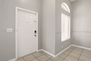 1414 E Harmony Lake Cir, Davie, FL 33324 - Photo 5