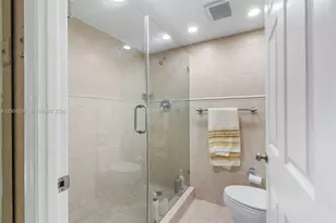 20505 E Country Club Dr, Aventura, FL 33180 - Photo 49