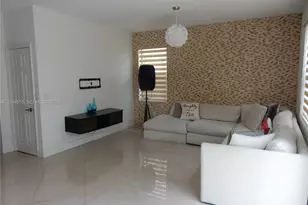 11455 NW 88th Ln, Doral, FL 33178 - Photo 13