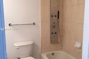 1750 N Bayshore Dr, Miami, FL 33132 - Photo 13