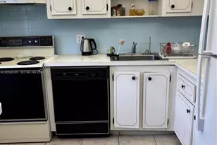 1045 Country Club Dr, Margate, FL 33063 - Photo 5