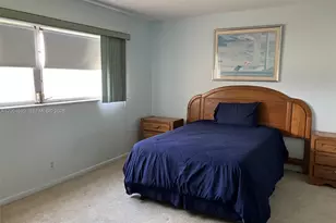 1045 Country Club Dr, Margate, FL 33063 - Photo 7