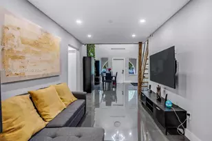 1741 NW 44th St, Miami, FL 33142 - Photo 5