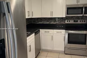7925 SW 104th St, Miami, FL 33156 - Photo 9