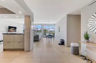 5055 Collins Ave, Miami Beach, FL 33140 - Photo 13