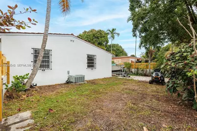 14601 NW 10th Ave #1, Miami, FL 33168 - Photo 9