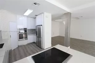 7392 NW 112th Ct, Doral, FL 33178 - Photo 9