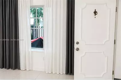 750 Pennsylvania Ave #1, Miami Beach, FL 33139 - Photo 3