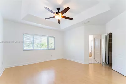 5869 NW 108th Pl, Doral, FL 33178 - Photo 15