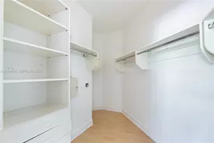 5869 NW 108th Pl, Doral, FL 33178 - Photo 11