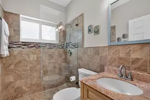 8 Ocean View Blvd, Key Largo, FL 33037 - Photo 27