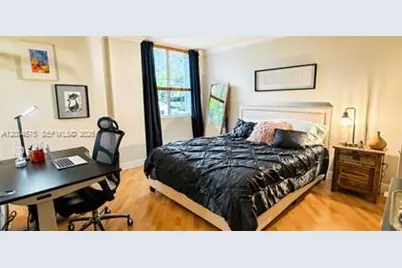 126 SW 17th Rd #201, Miami, FL 33129 - Photo 3