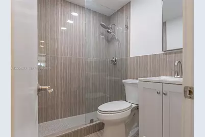 1690 Daytonia Rd, Miami Beach, FL 33141 - Photo 85