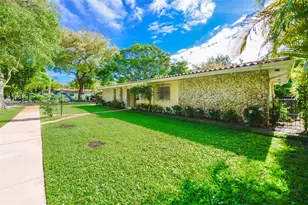 1101 Capri St, Coral Gables, FL 33134 - Photo 39